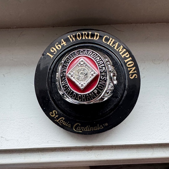 St. Louis Cardinals 1964 World Champions Replica Collection Ring - Picture 9 of 13